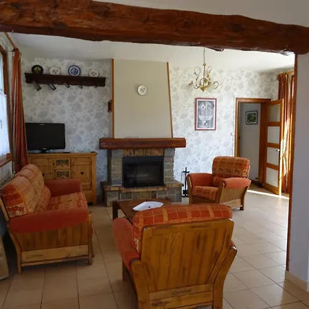 Holiday home Les Aubepines